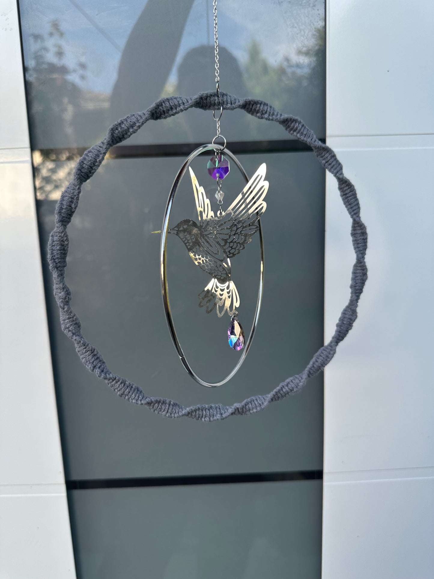 Sofortkauf Kolibri Grau im RING | Suncatcher Makramee