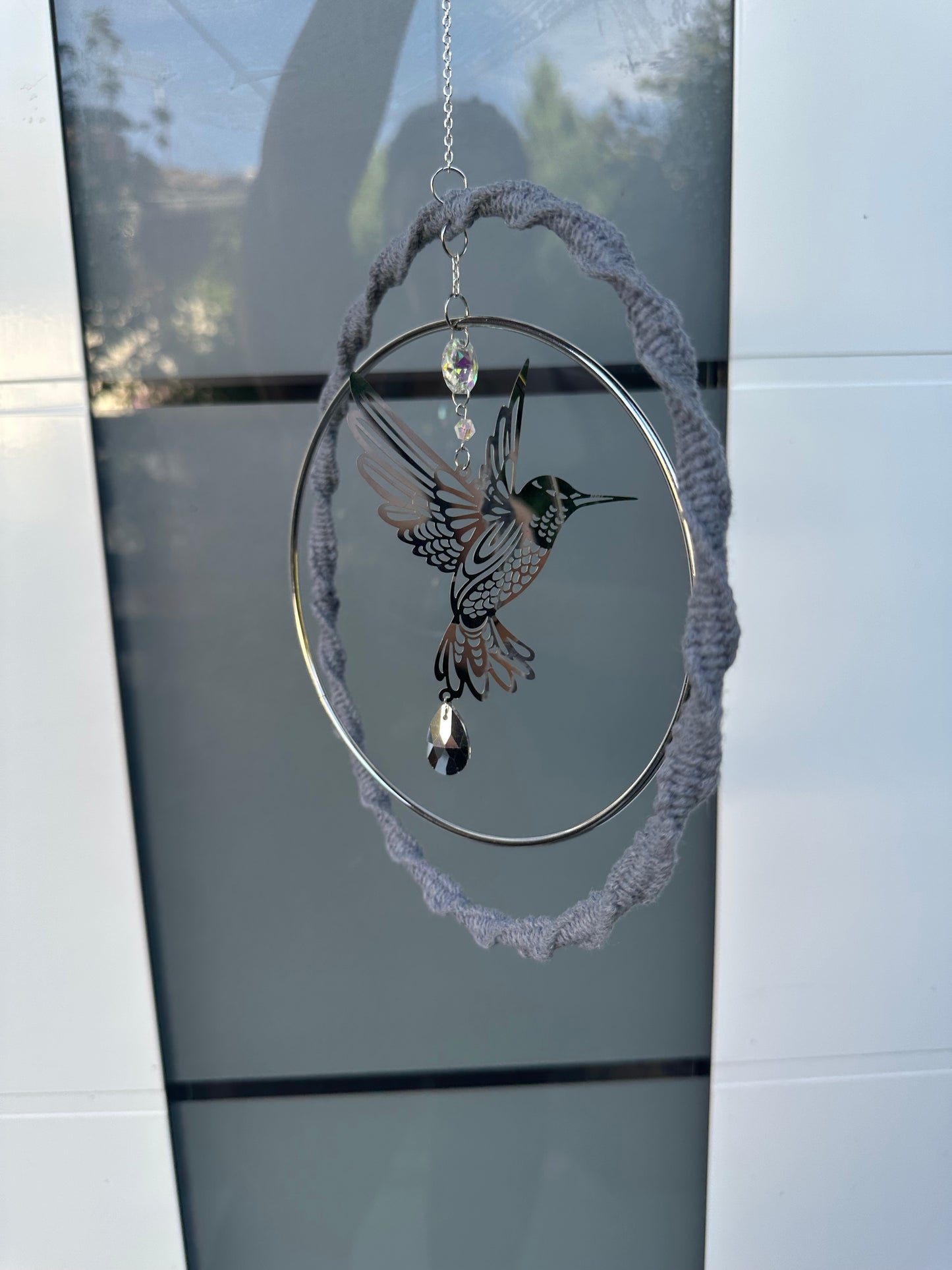 Sofortkauf Kolibri Grau im RING | Suncatcher Makramee