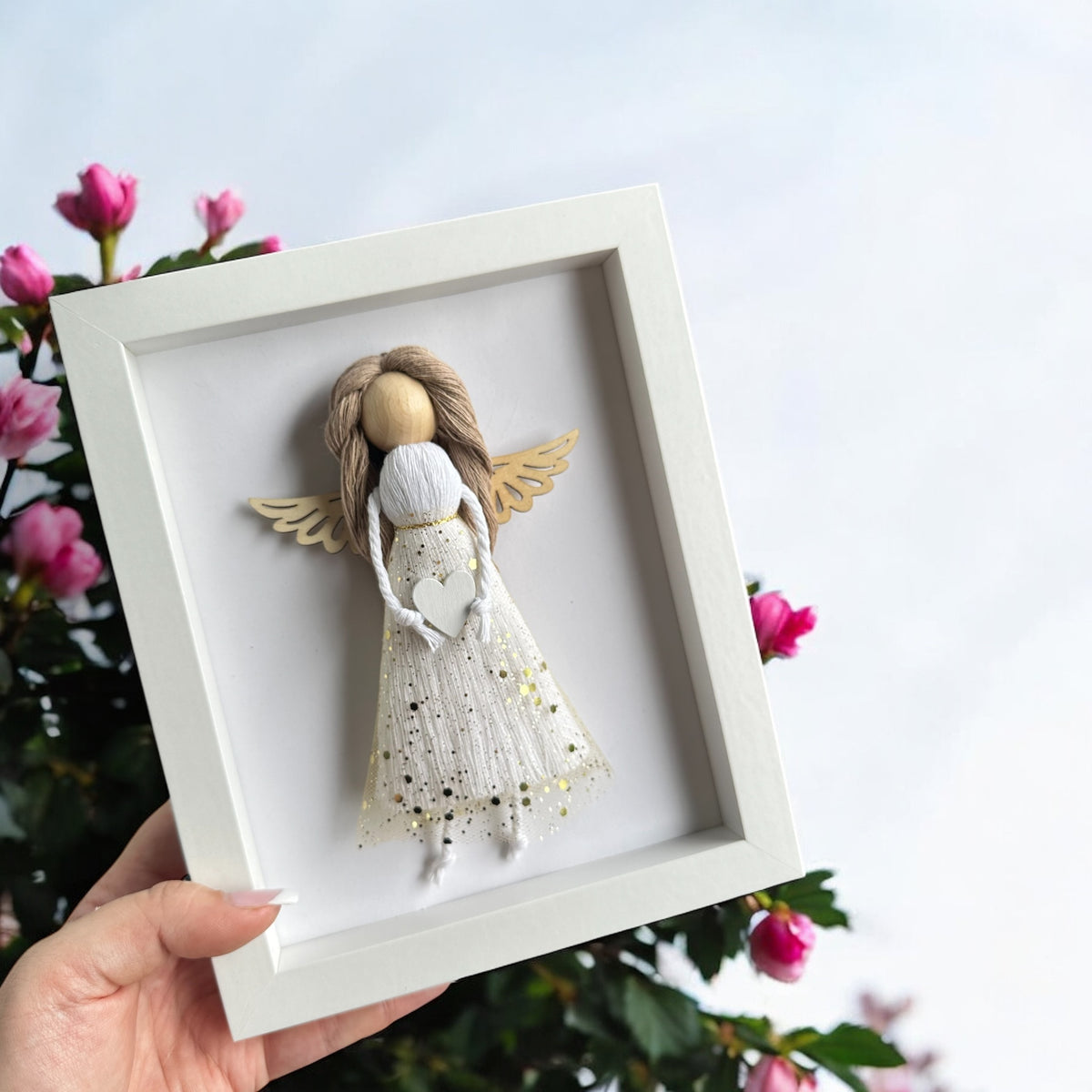 🤍 Handgefertigter Makramee-Engel im Bilderrahmen – Geschenk mit Bedeutung