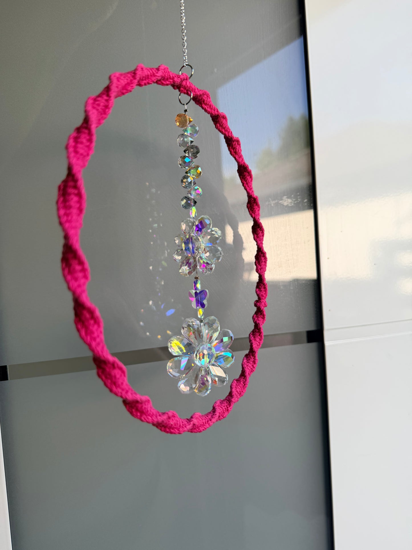Sofortkauf Blume / Schmetterling Sonnenfänger | PINK Silber / Großer Ring | Sonnencatcher Makramee