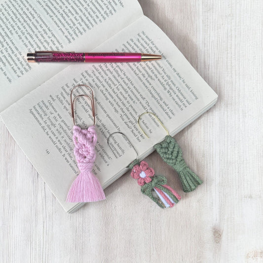 Lesezeichen Makramee Boho Blume