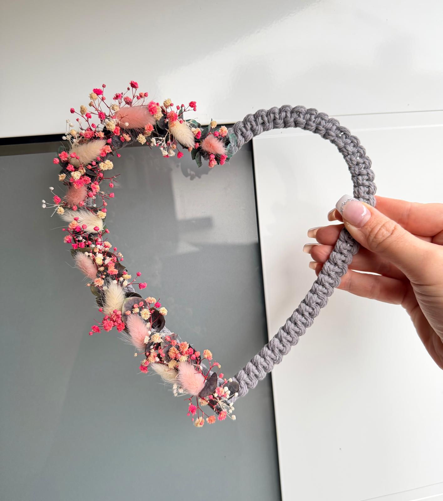 Trockenblumen - Ring / Herz / Stern Wandbehang Makramee - Personalisiert